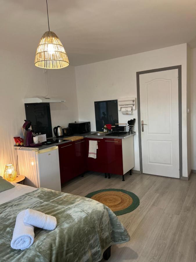 L'Auberge De La Gare, Appartements Tout Confort, Proches Gare Yzeure Екстер'єр фото