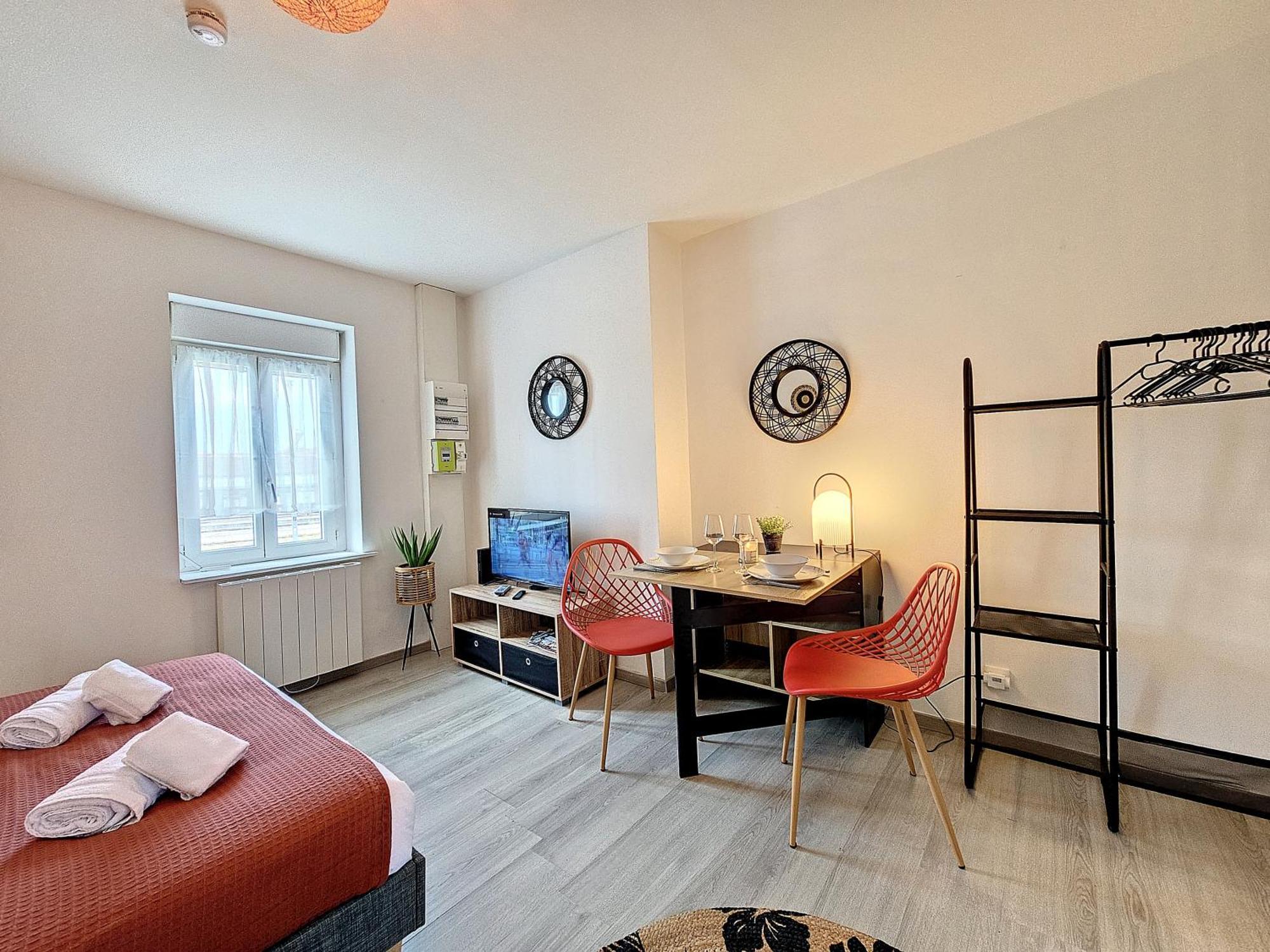 L'Auberge De La Gare, Appartements Tout Confort, Proches Gare Yzeure Екстер'єр фото